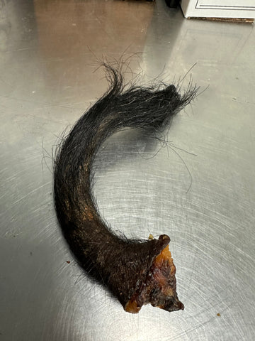 Pork Tail With Fur tapiarawmeatsforpetfood