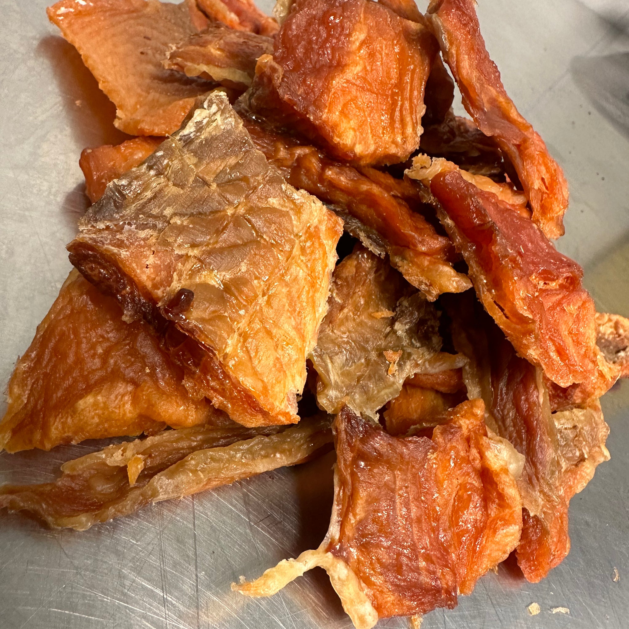 Dehydrated Salmon Chunks 3oz tapiarawmeatsforpetfood 3oz